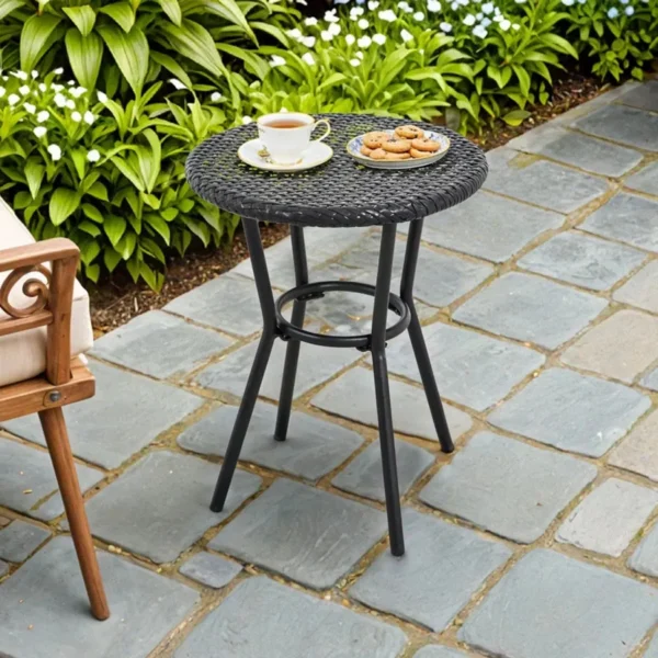 Outdoor 3-piece patio set with rope detailing and plush cushions